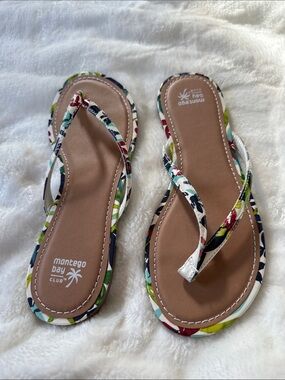 MONTEGO BAY CLUB Women's Floral Multicolor Flip Flop Sandals SZ 7 Feminine Boho